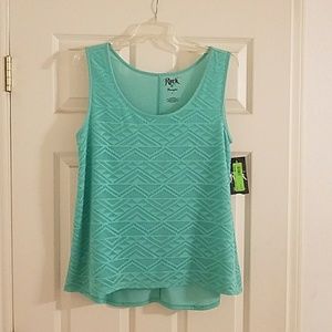 Ladies hi-low, turquoise top